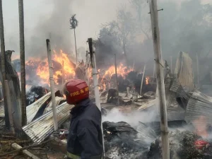 prothomalo-bangla_2022-12_f45a6e1d-4edd-4cd3-887b-2599fb490ad6_Gazipur_DH0615_20221228_Gazipur_fire