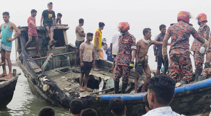 ট্রলারের হিমঘরে হাত-পা বাঁধা ১০ জনের অর্ধগলিত মরদেহ উদ্ধার